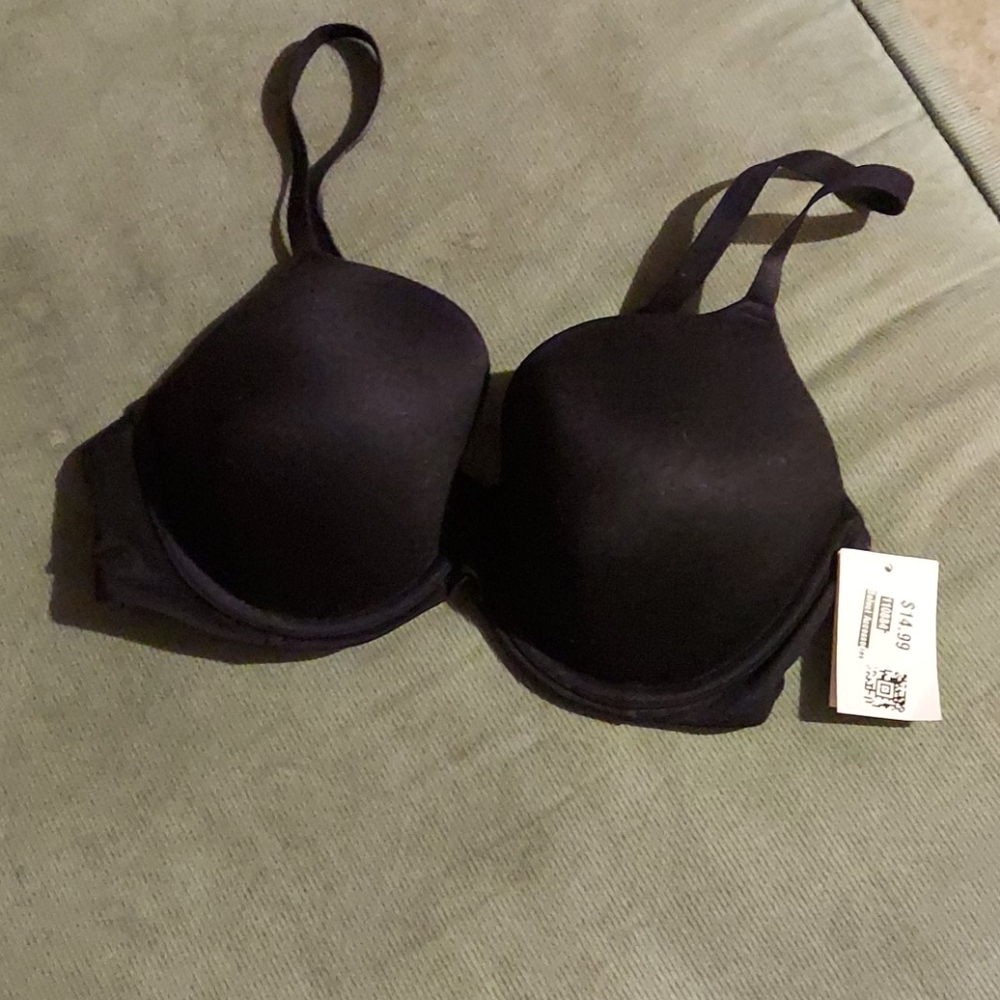 Auden Icon 34 D bra Black